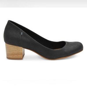 Toms Black Nubuck Beverly Stacked Wood Heel Classic Round Toe Pump Size 8.5